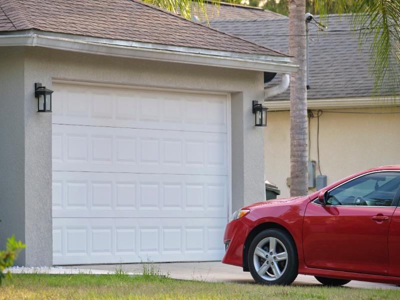 What’s the Best Time of Year to Get New Garage Floors in Livonia, MI?